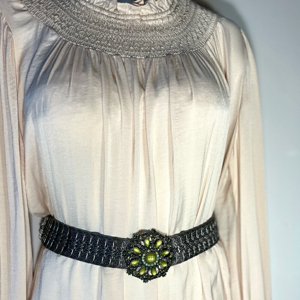 Metal belt SZ 28" x 36"silver embossed w/gemstone buckle boho artsy unique fairy